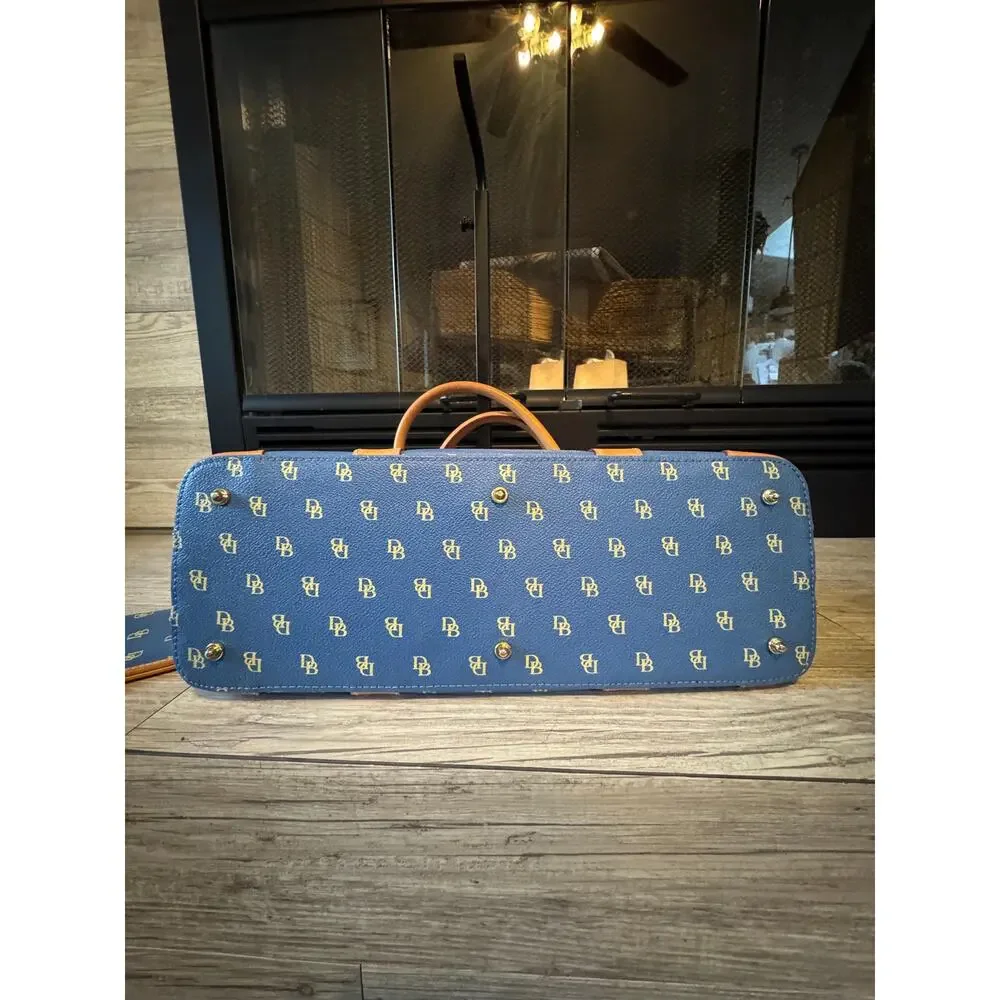 Dooney Bourke blue and natural leather Monogram handbag with strap vintage